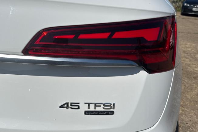 AUDI Q5 Photo 18