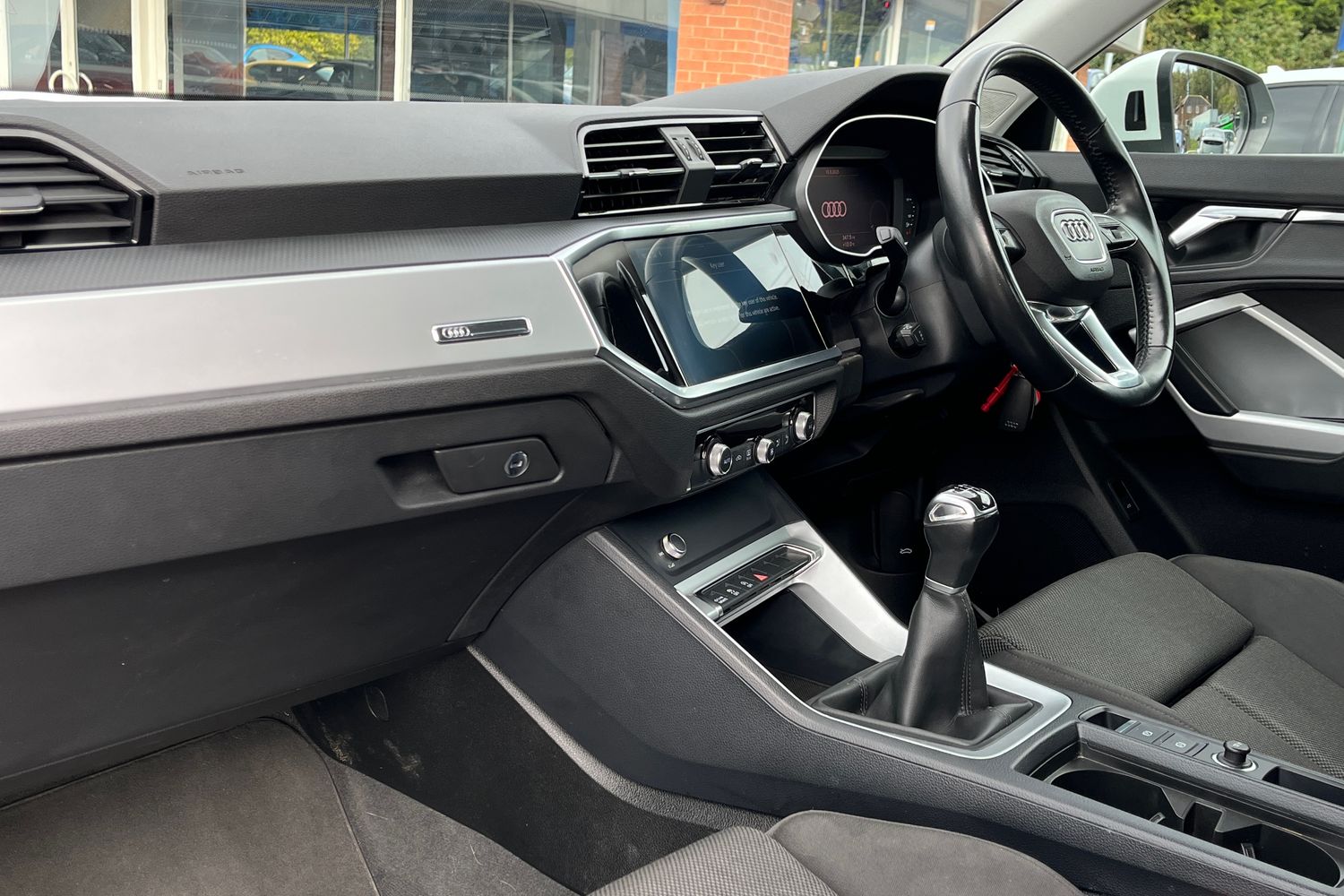 Audi Q3 Photo 17