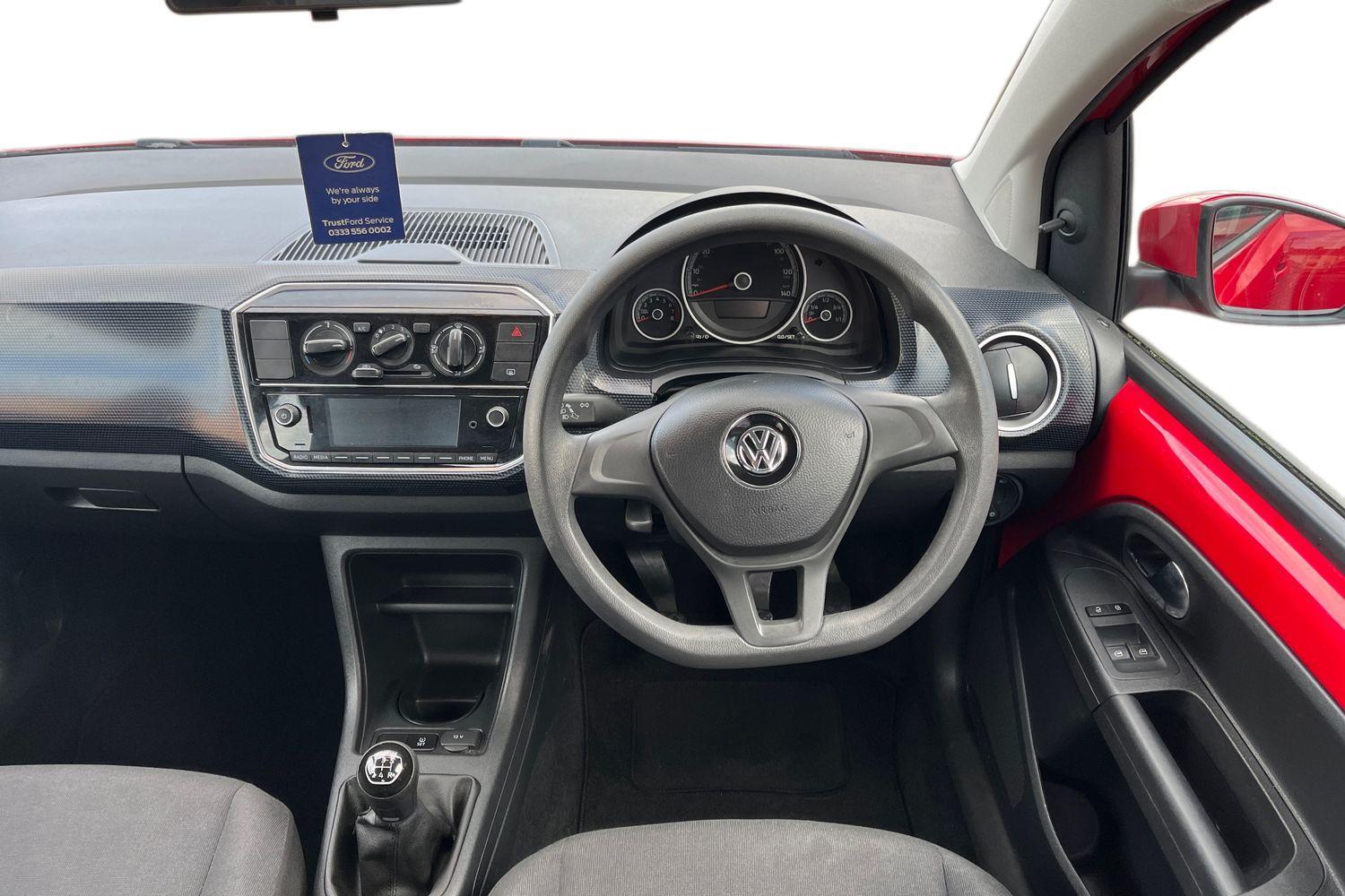Volkswagen UP Photo 10