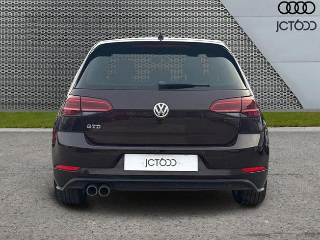 VOLKSWAGEN Golf Photo 7