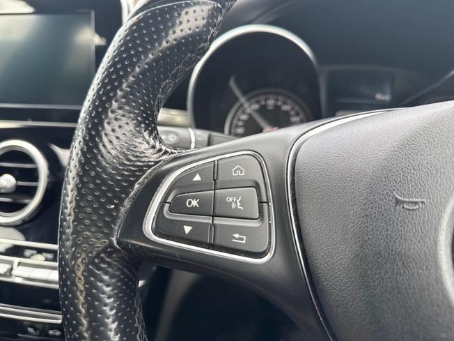 MERCEDES-BENZ C Class Photo 16