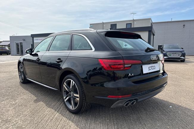 AUDI A4 Avant Photo 26