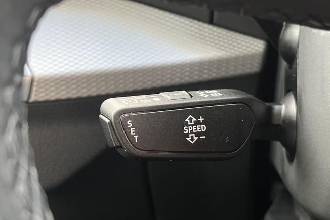 Audi Q2 Photo 31