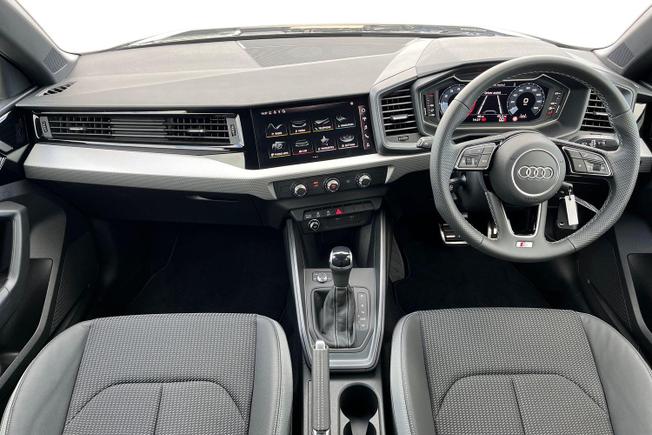 AUDI A1 Photo 10