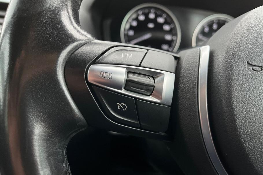 Used BMW 1 Series YD68KDX 35