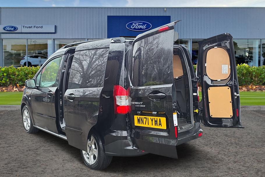 Used Ford TRANSIT COURIER 8