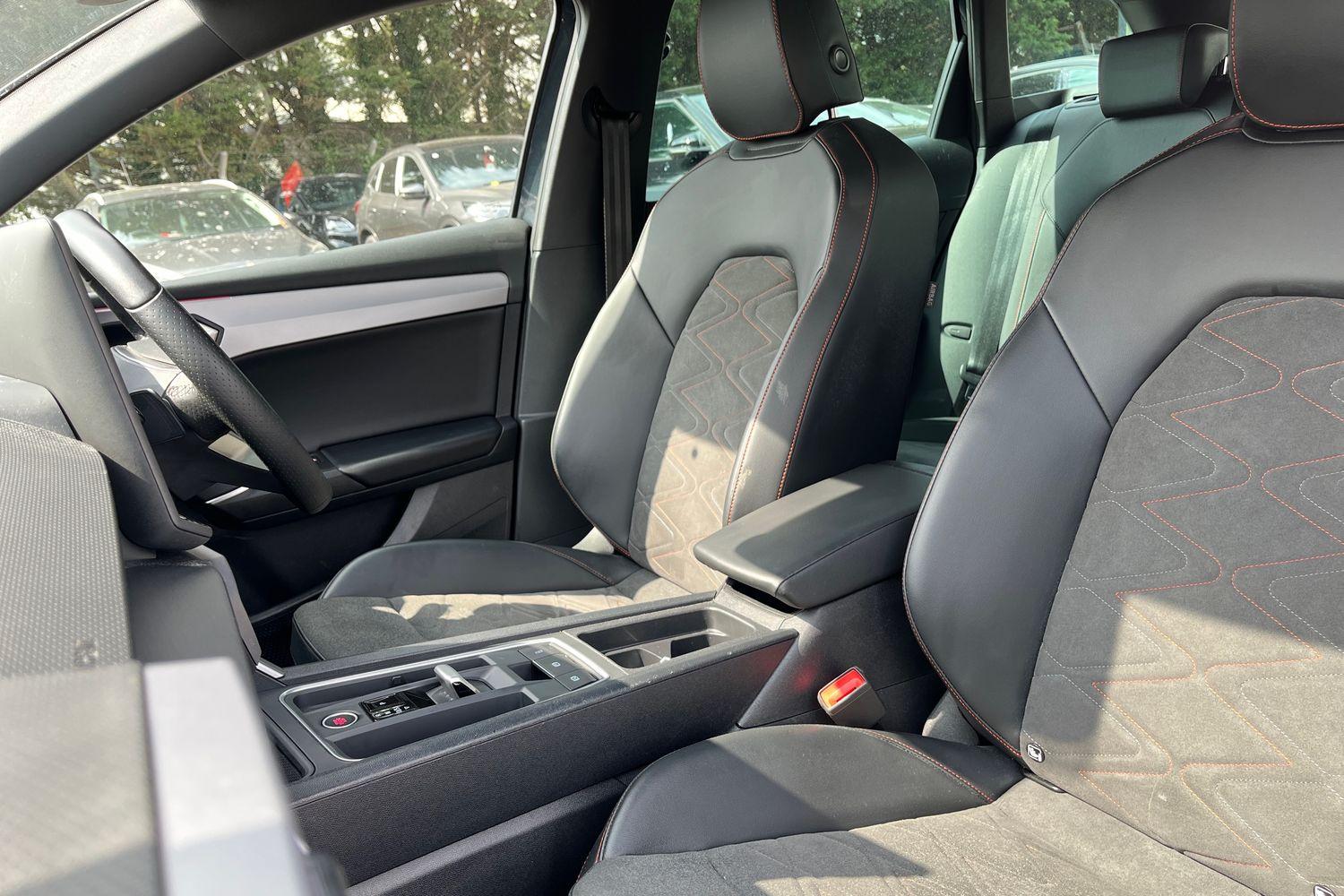 SEAT LEON Photo 18