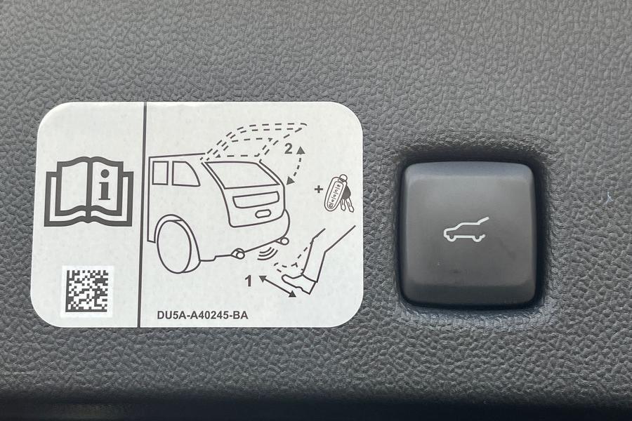 Ford KUGA Photo autoimg-b6b2b40814a4f2995ca9253d025496068007869a.jpg