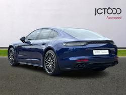 PORSCHE Panamera Photo 3