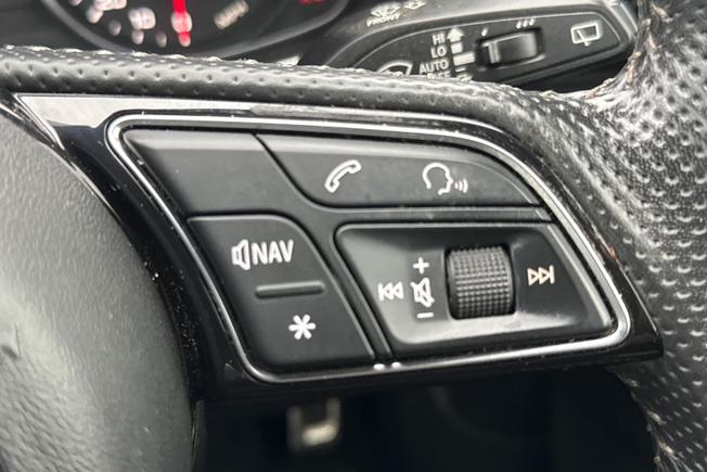 AUDI A4 Avant Photo 17