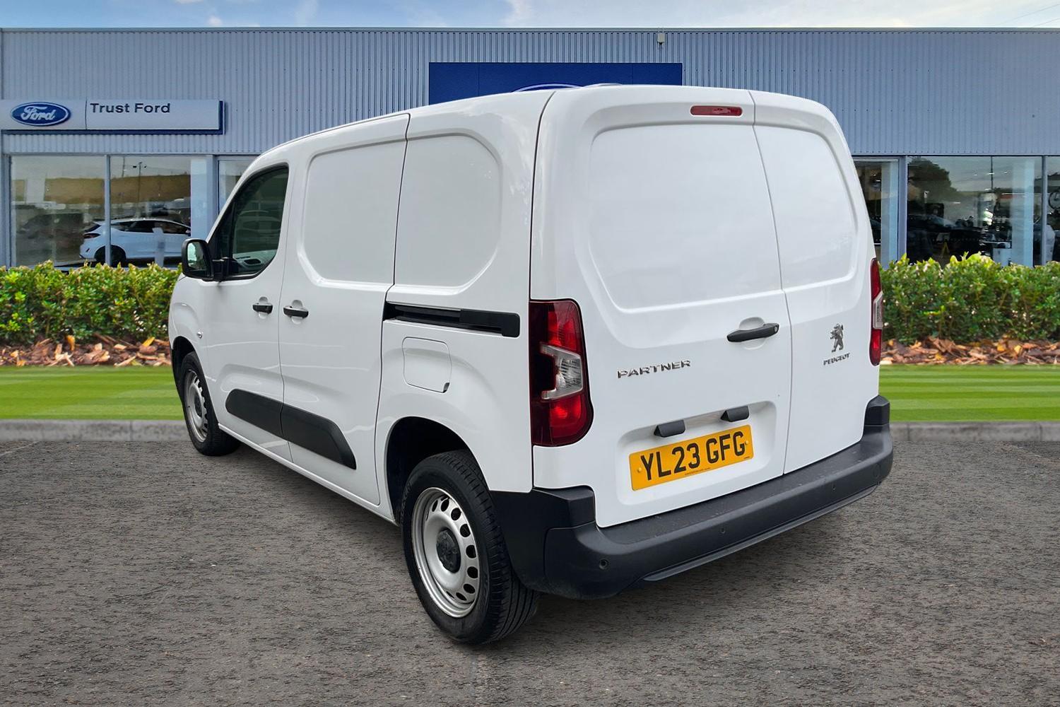 Peugeot PARTNER Photo 1
