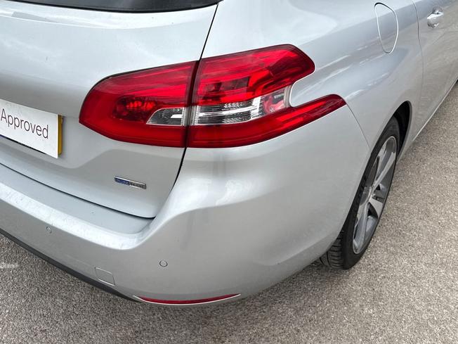 PEUGEOT 308 Sw Photo 18