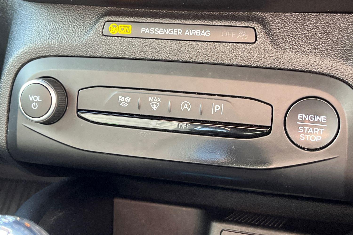 Ford FOCUS Photo 33