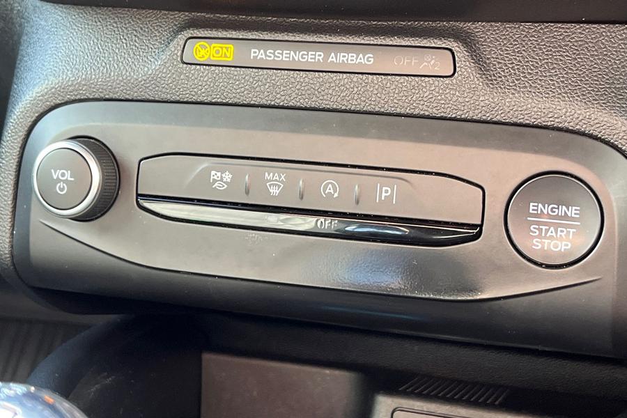Ford FOCUS Photo autoimg-b6c9f797a72b368ac92656ba9c0555b5084c53c6.jpg