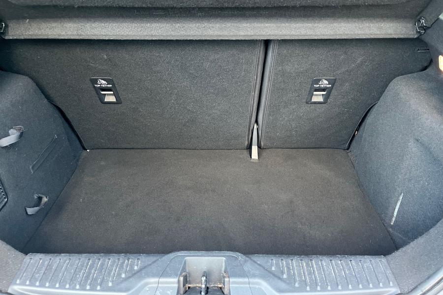 Ford Fiesta Photo autoimg-b6caa6f0f18e3d6bb2c6e5894bf7570fbf0988b6.jpg