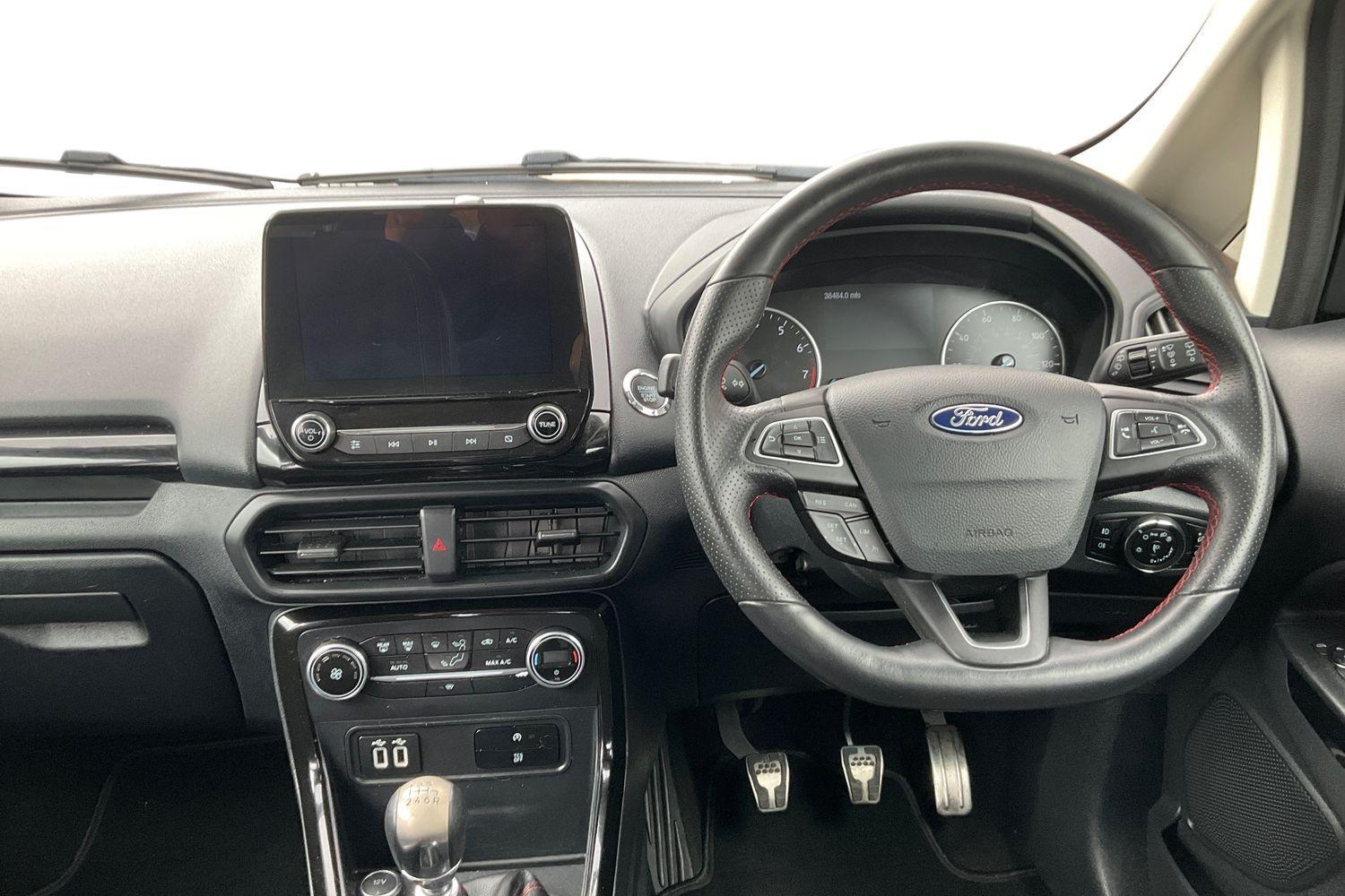 Ford ECOSPORT Photo 10