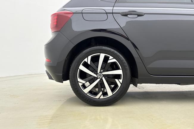 VOLKSWAGEN Polo Photo 5