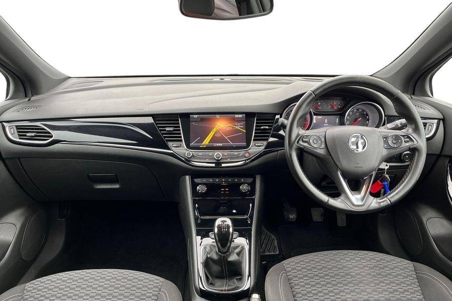 Vauxhall Astra Photo autoimg-b6cd3ace6a303865acd2648c522200549124ab0a.jpg