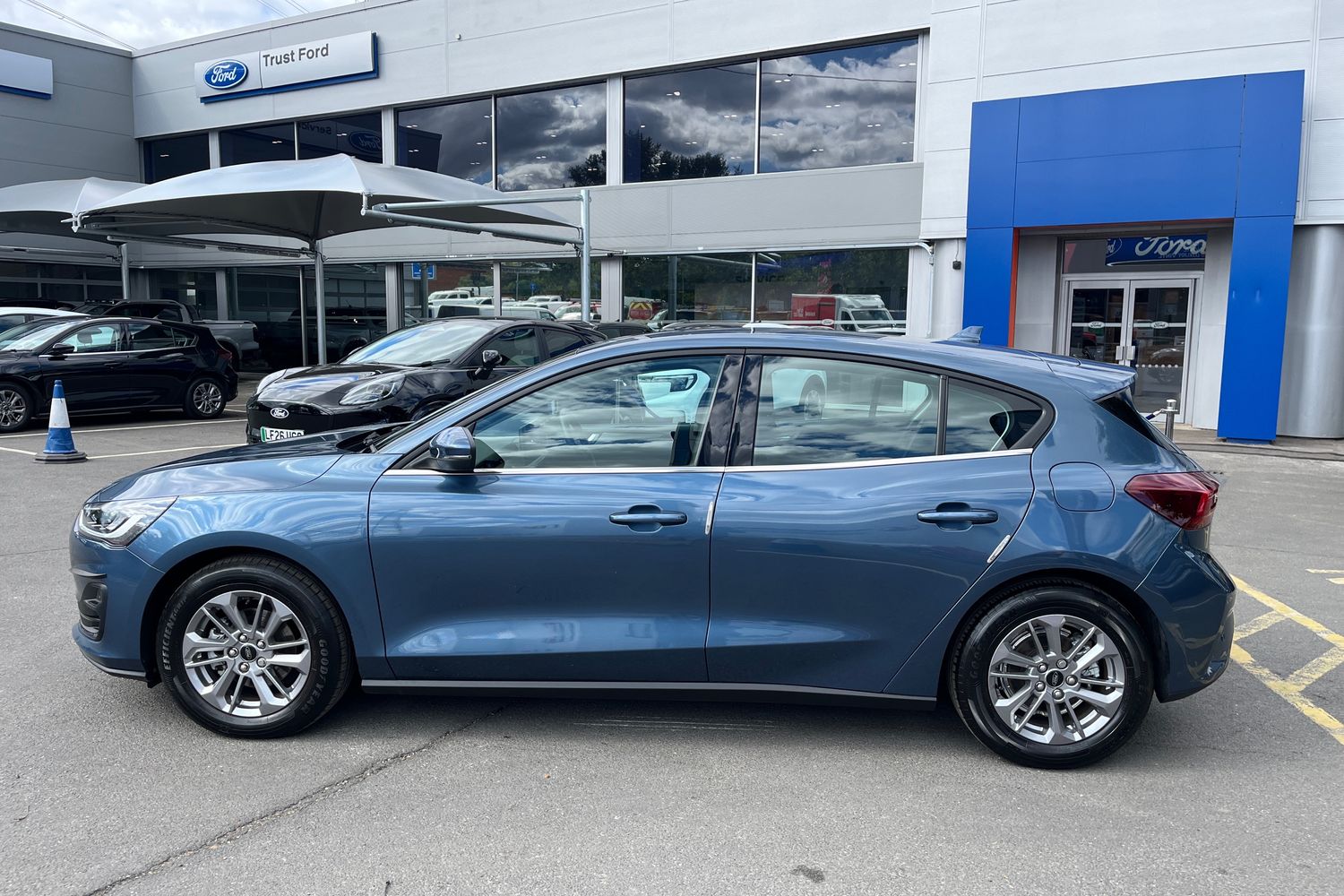 Ford FOCUS Photo 32