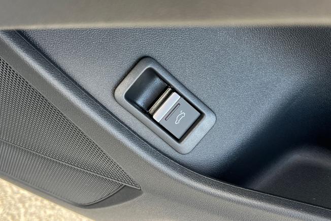 Audi Q4 e-tron Photo 52