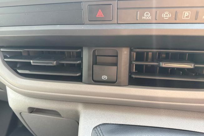 VOLKSWAGEN Transporter Photo 39
