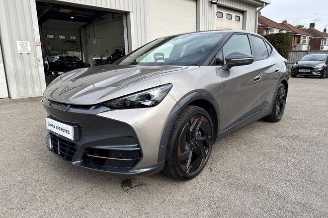 CUPRA Tavascan Photo 28