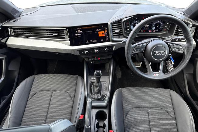 AUDI A1 Photo 10