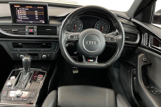 AUDI A6 Avant Photo 11