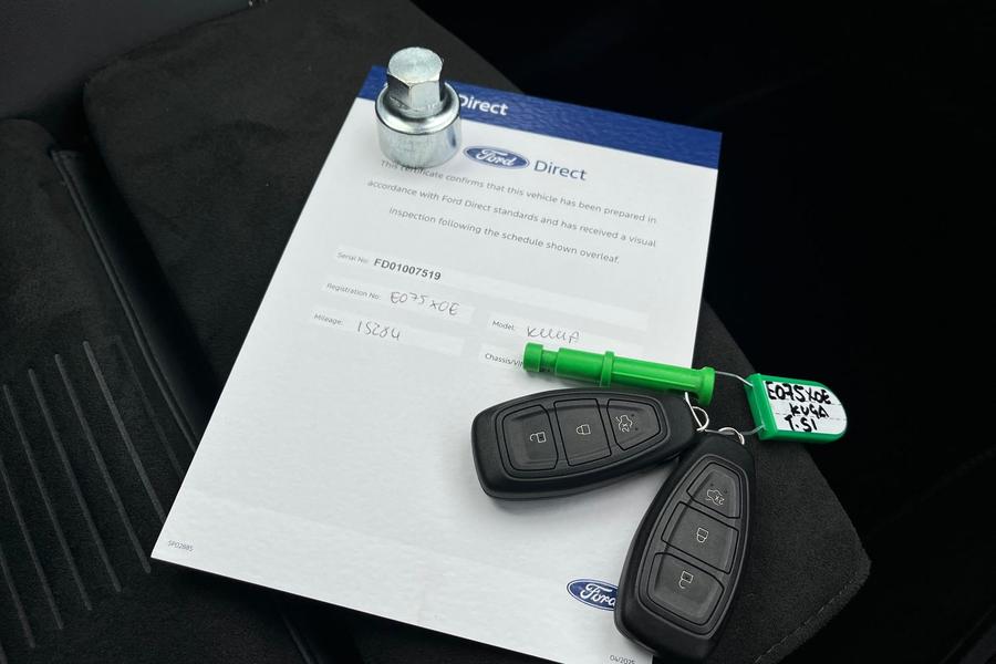 Ford Kuga Photo autoimg-b6dc9446add26fa9febfbab3b829711742ea1cf7.jpg