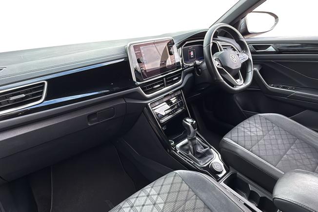 VOLKSWAGEN T-Roc Photo 2