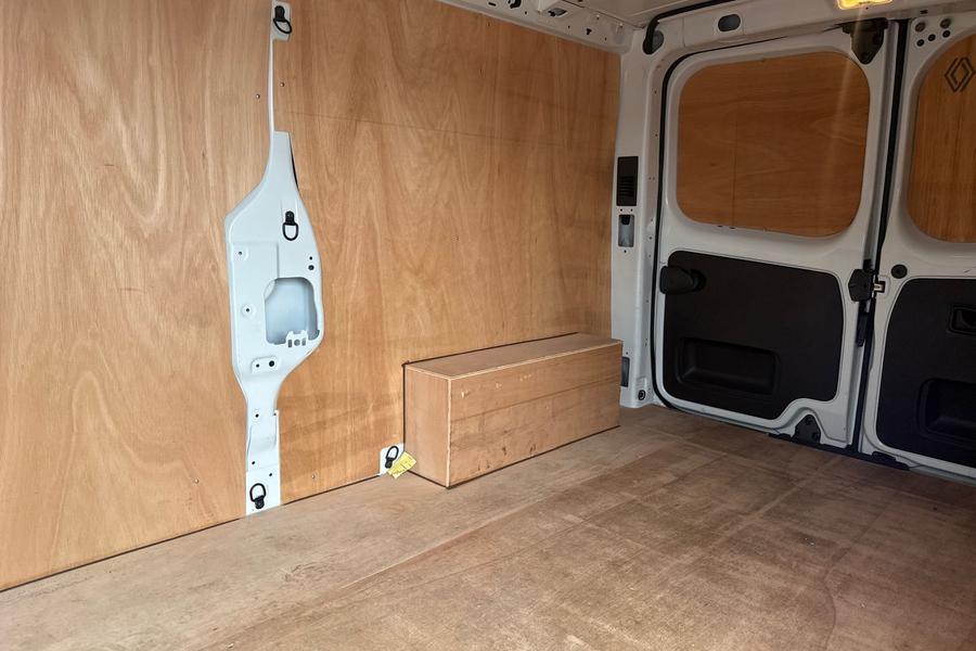 Renault TRAFIC Photo autoimg-b6deca03226ad5eed8b320535c104ff49e29bd42.jpg