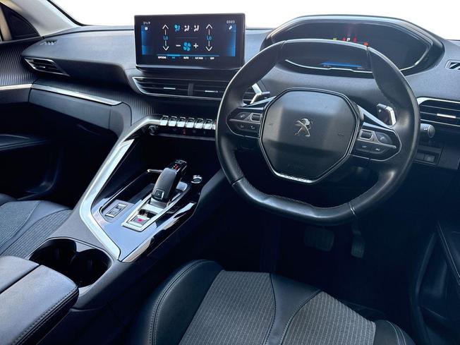PEUGEOT 5008 Photo 11