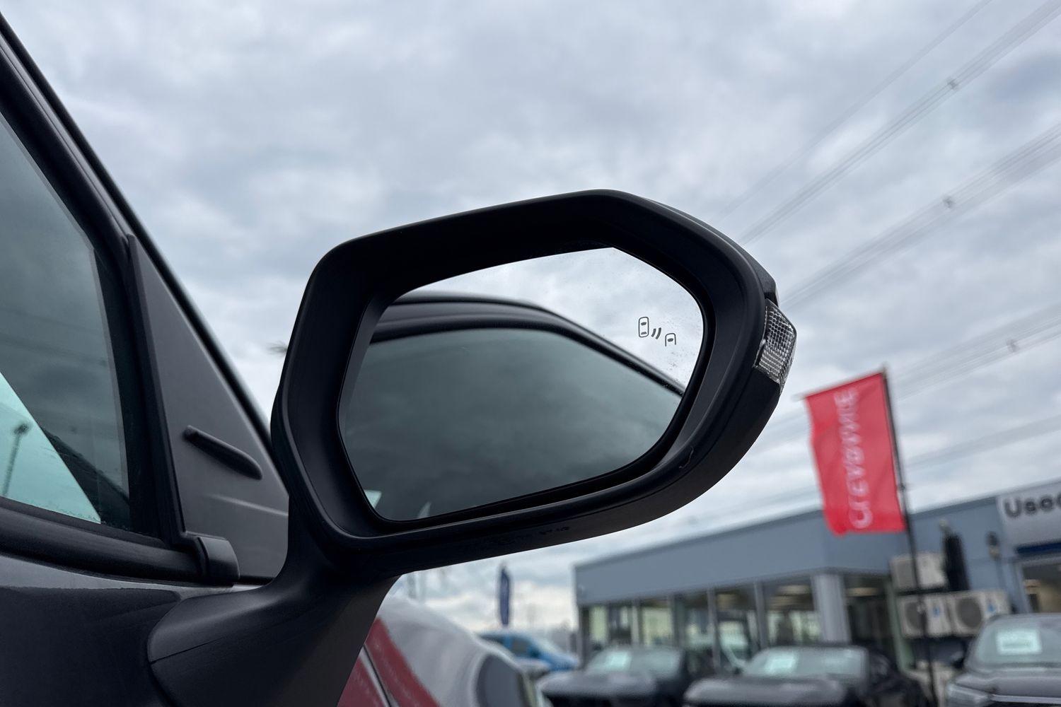 Toyota YARIS CROSS Photo 25