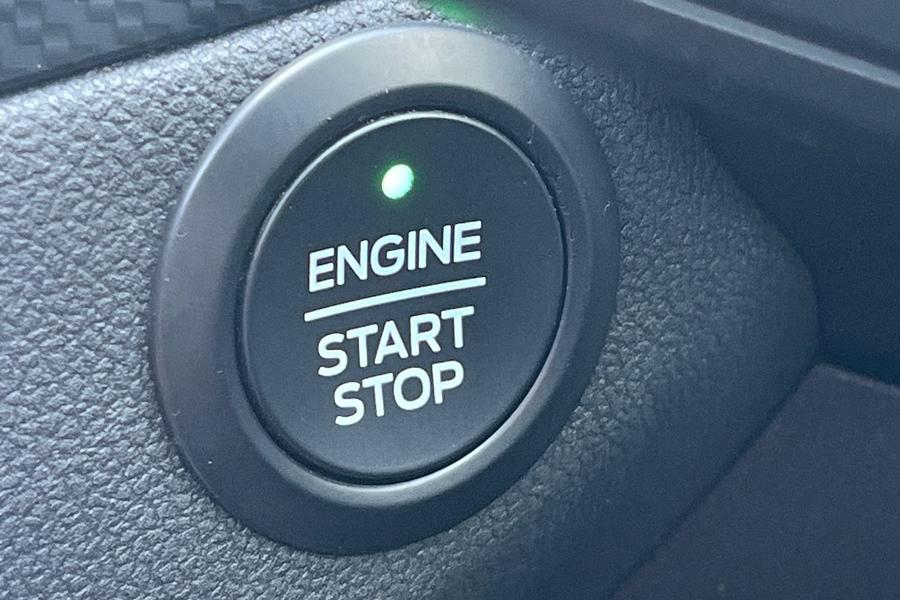 Ford Kuga Photo autoimg-b6e56c699119b6db5d55afb3f1f4852bdc46de7e.jpg