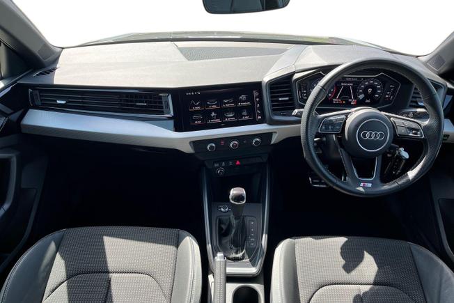 AUDI A1 Photo 10