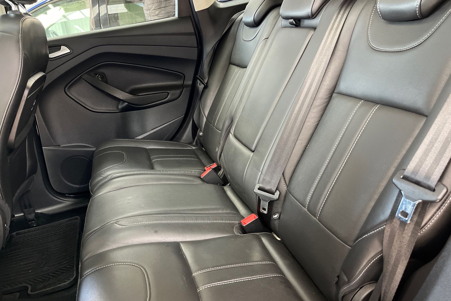 Ford KUGA Photo 19