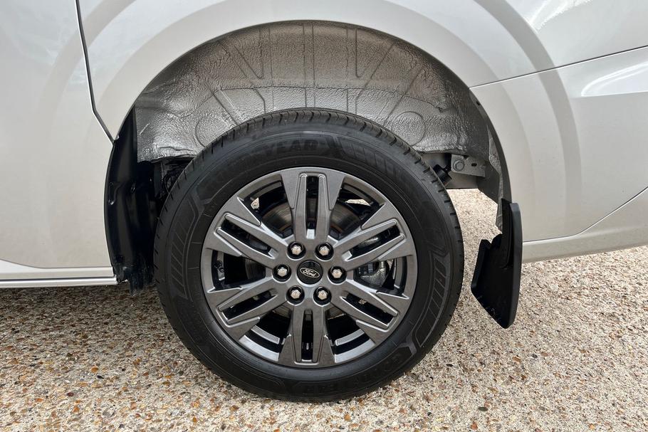 Used Ford TRANSIT CUSTOM KMZ4245 40