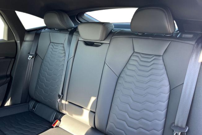 AUDI  A6 Sportback Photo 9