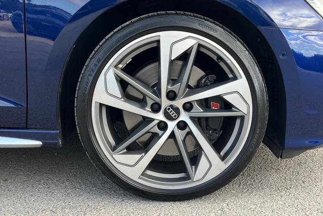 AUDI S3 Photo 5
