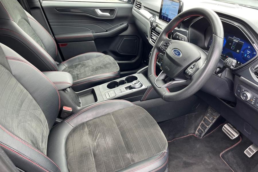 Ford KUGA Photo autoimg-b6f4bf4a8d223705d89808e41c50e8dac0d26bc9.jpg