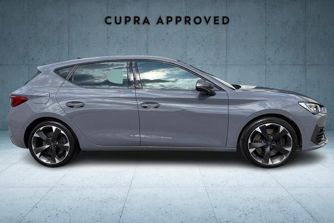 CUPRA Leon Photo 4