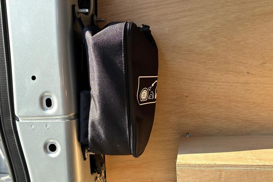 Used FORD TRANSIT CUSTOM WR75UYG 24