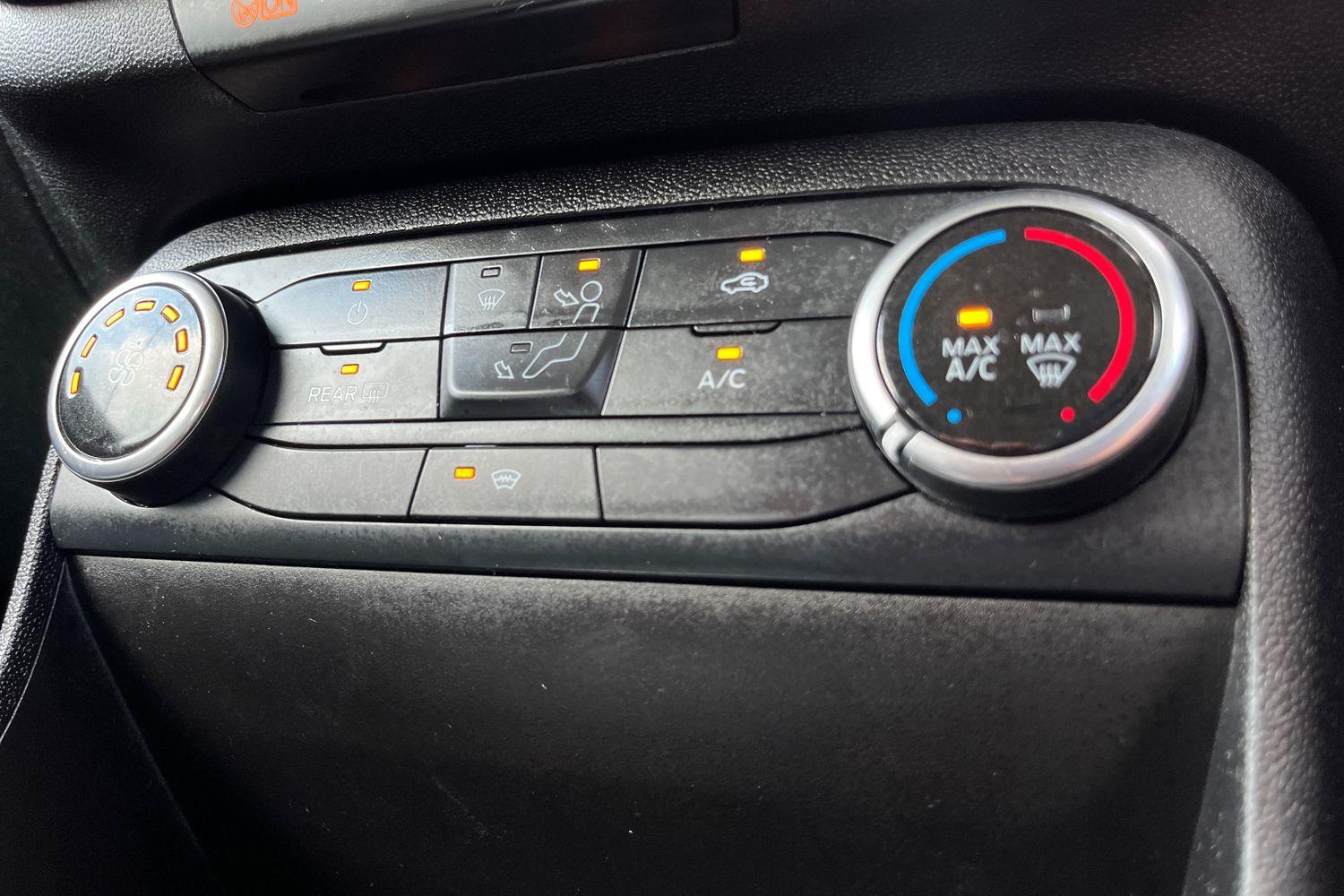 Ford Fiesta Photo 30