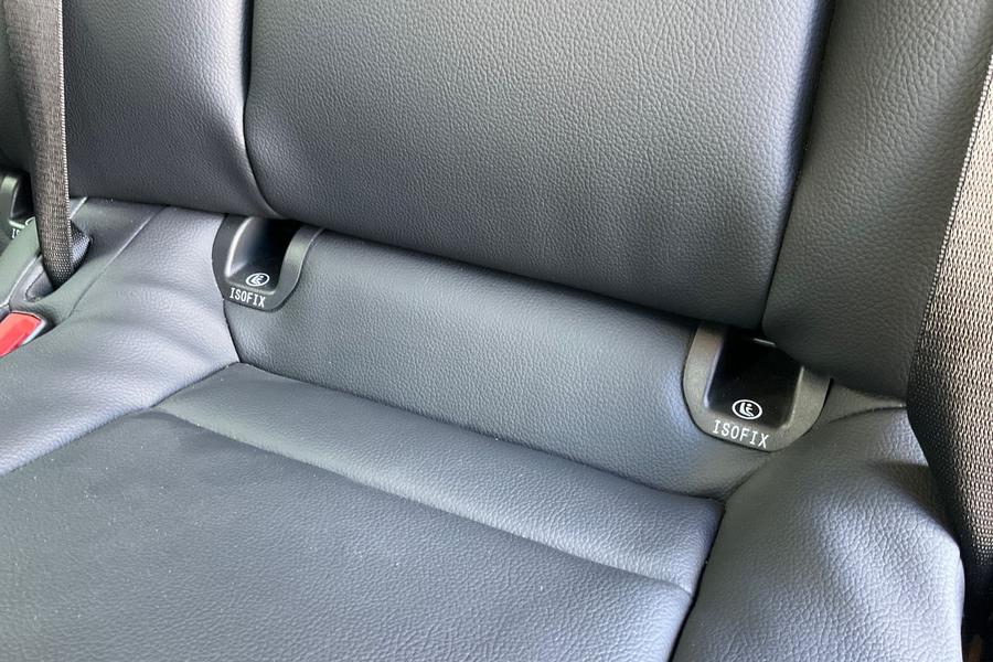 Mercedes-Benz VITO Photo autoimg-b6fc148815d4c82edd58223a3814dc8de313ff6f.jpg