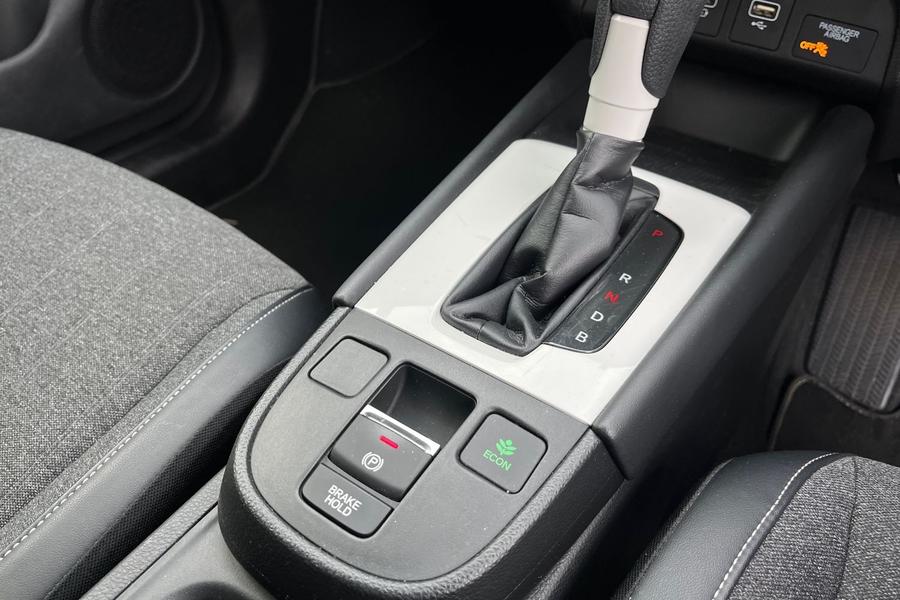 Honda JAZZ Photo autoimg-b6fd30bdb1de815ff36e4ba7c8ca75b676d8dbb4.jpg