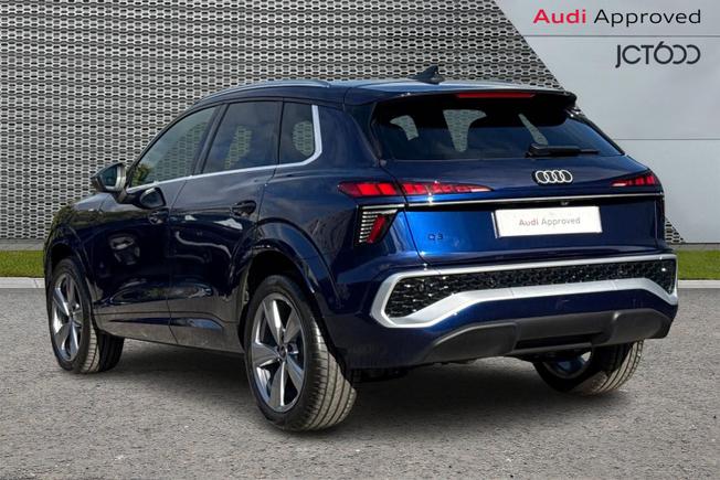 AUDI Q3 Photo 3