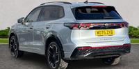 Volkswagen Tiguan Photo 2