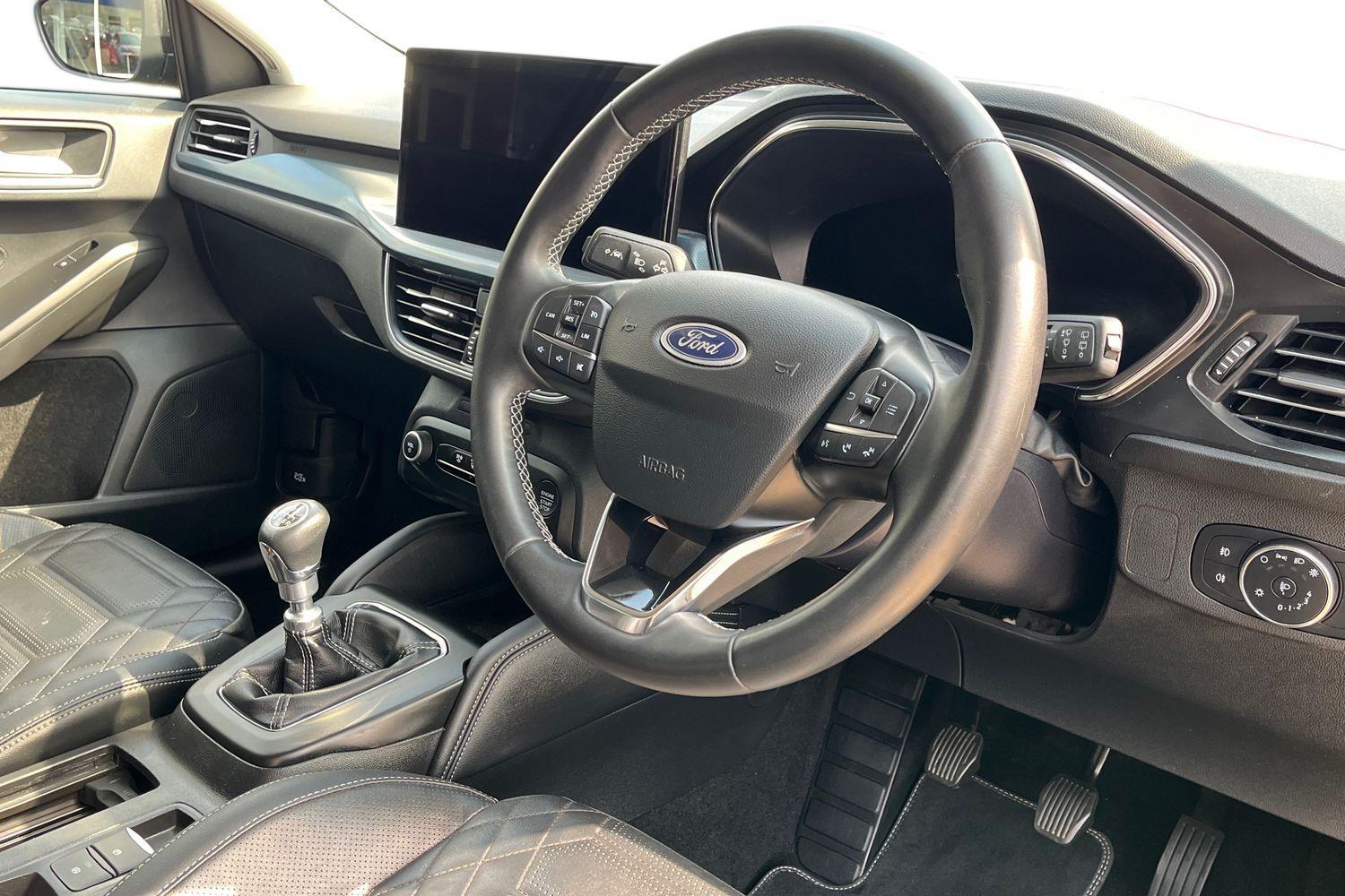 Ford Focus Photo 8
