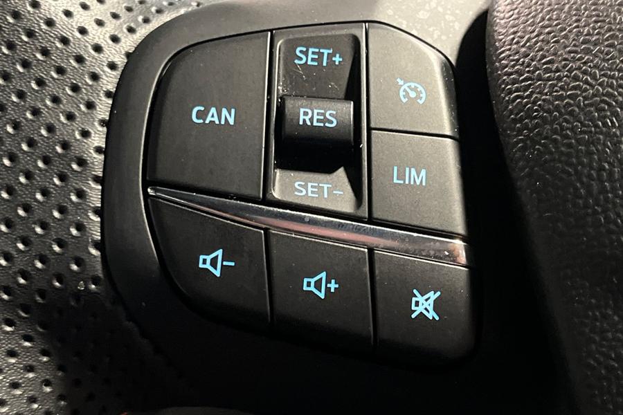 Ford PUMA Photo autoimg-b7064e0bb2d5fdd3e45382667d7516e476a7aad8.jpg