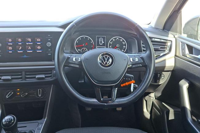 VOLKSWAGEN Polo Photo 11
